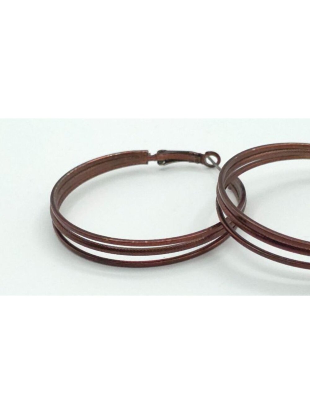 Vintage Copper-Tone Textured Hoop Earrings Lightweight Statement Jewelry - Picture 2 of 6